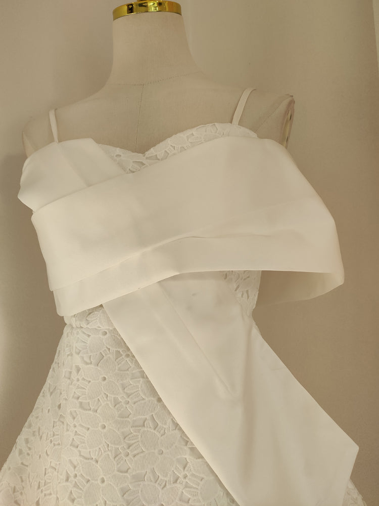 AKRITI WHITE HOLLOW LACE MINI DRESS-Fashionslee