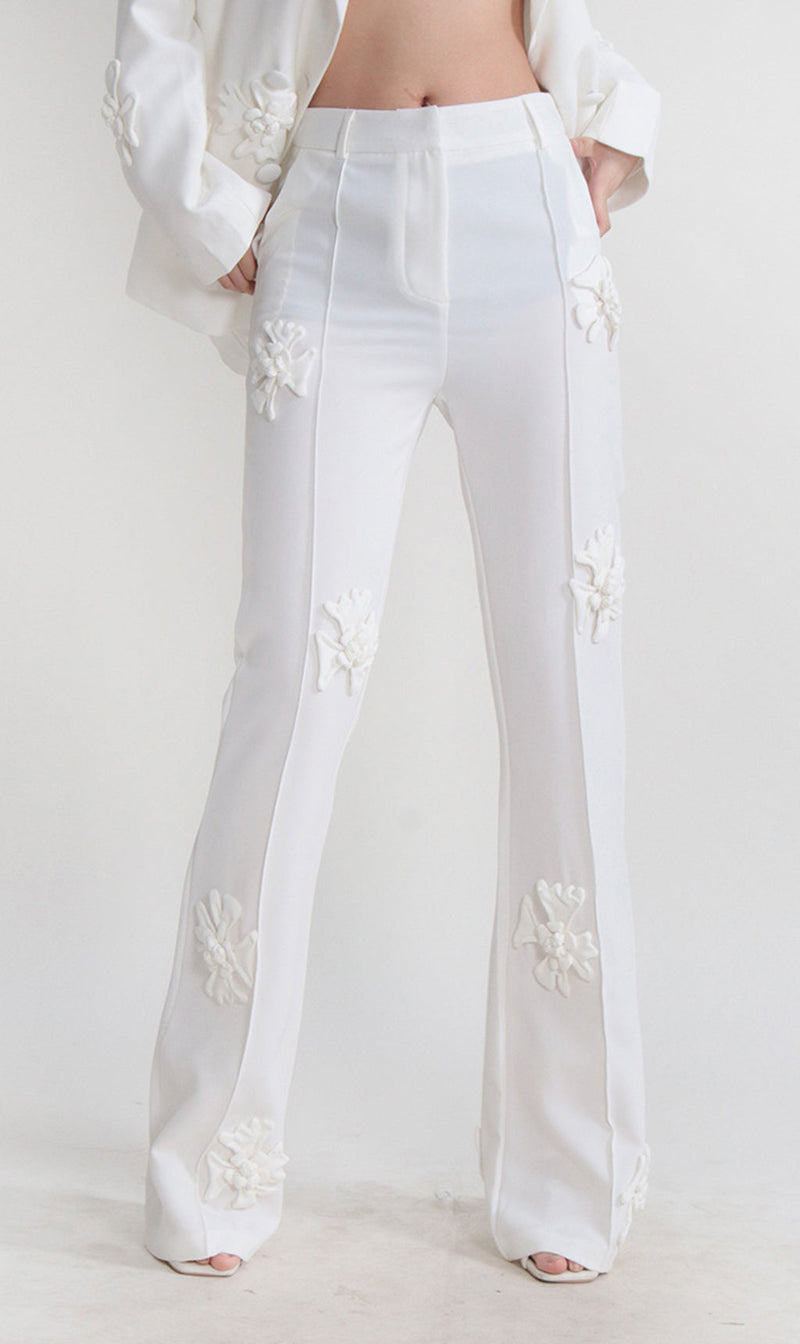 ACEDIA WHITE STEREO FLOWER MID-RISE PANTS-Fashionslee